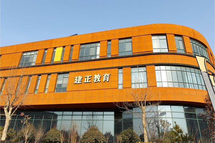 信息咨询服务,文化艺术教育交流策划服务;文体用品,办公用品,电子产品